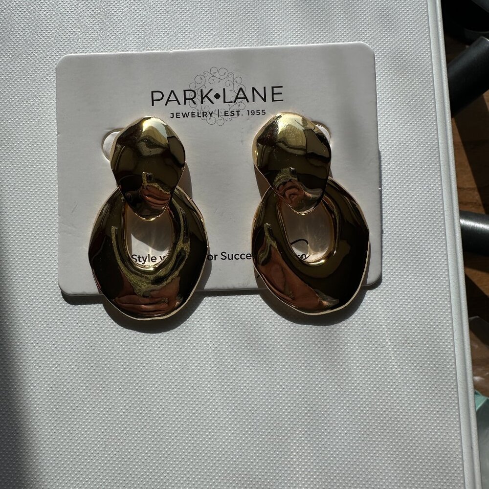 Park Lane Jewelry Radiance Earrings NWT! lightweight golden statement earrings